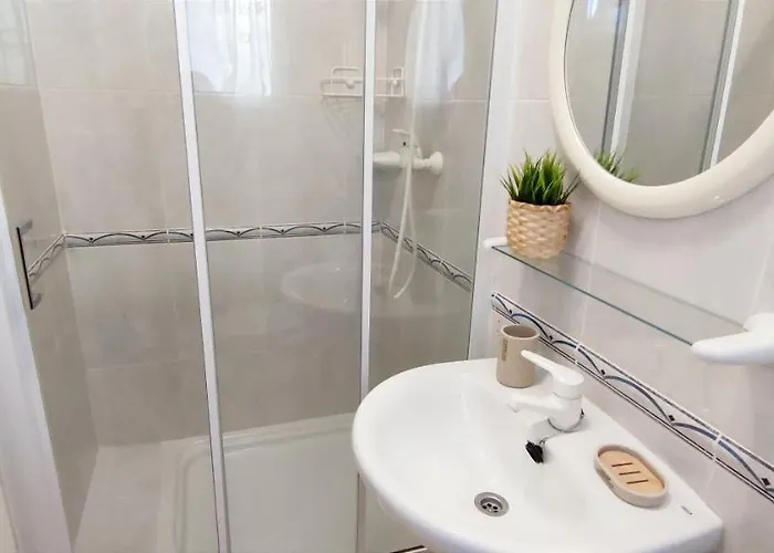 La Giralda By Costa Apartmán *